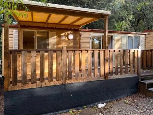 塞納阿魯比亞露營地