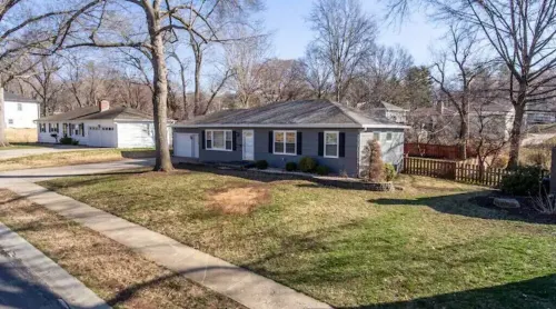 Modern Retreat Home, Movie Theatre, 3 Bed 2 Bath
