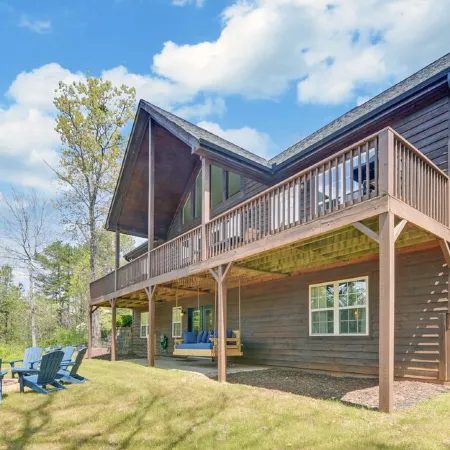 Lake Nottely 4 Bdrm Cabin,  Game Rm, Sauna, Mtn & Lake Views, Dock, EV Charger.