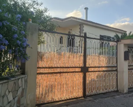 Villa Giulia at the foot of Vesuvius - Near Pompeii Hotels in Trecase