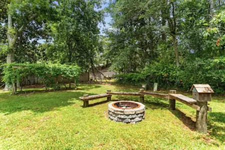 Charming Island Bungalow