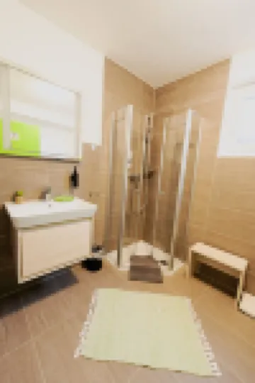 Light-flooded architect's house in a quiet location Apartment "Green"