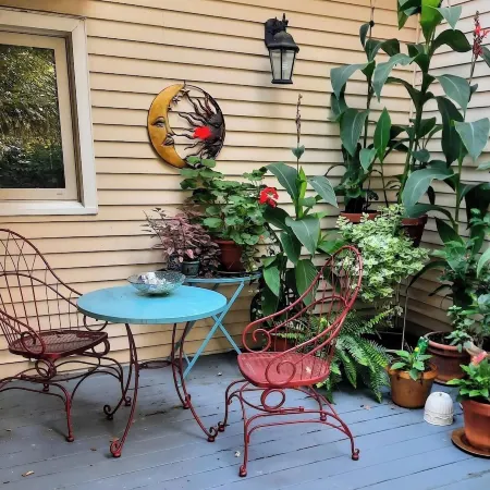 It's Here! A Restful Experience...Flx Wine Trails Garden Studio + Deck + BBQ