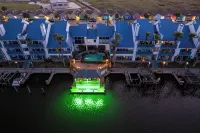 108 1st Floor ! Waterfront !  Pool ! Hot ! Tub 鄰近Packery Channel County Park的酒店