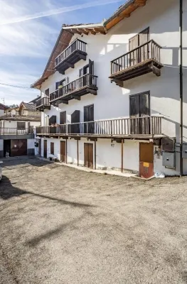 The Loving Cabin Hotels in Pragelato