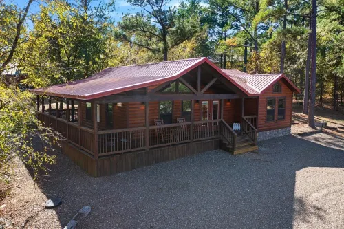 Buck-Eye Hollow 2 bedroom, 2 bath, fire pit, hot tub!