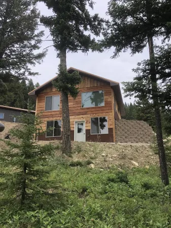 Beautiful Cabin located in the Little Belt Mountains