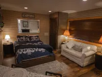 Main floor studio well-furnished room.  Unit 2 with bath/shower bidet toilet