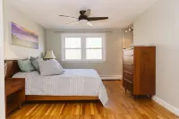 Singing Beach Passes|Outdoor fireplace|Wraparound Deck|King Bed Hotels in Manchester-by-the-Sea