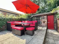 3 bedroom character town house on the edge of the Blackdown hills 惠靈頓酒店