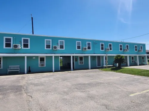 The Mark at Surfside, Apt. 9