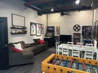 Night Owl 2E  Fun Apartment in Downtown Eureka Springs w/optional paid parking!