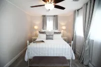 Historic District Bungalow - Easy Walk to Downtown Hotels in Mount Dora