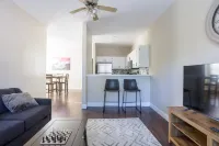 Olathe Sleeping Beauty 3Bdr and 2 Baths. Long Stay