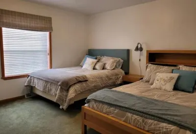 13-person home for families & groups!