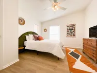 Majestic Mountain Manor 8-BEDROOM HOME