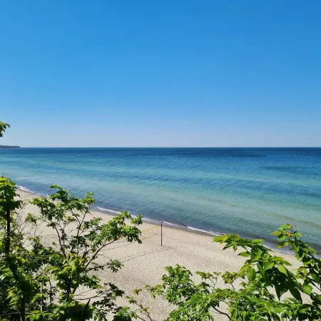 gemütliche FeWo mit eigener Terrasse - nur 3 Gehminuten zum Strand