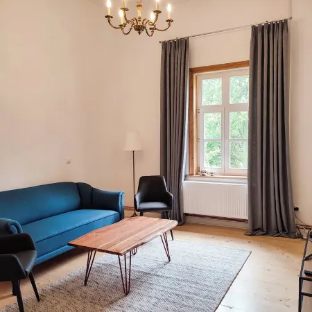 Renovated historic apartment - bright and spacious