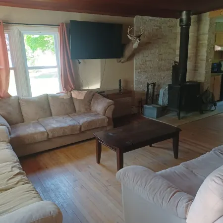 3 bedroom home ready for your UP Adventures
