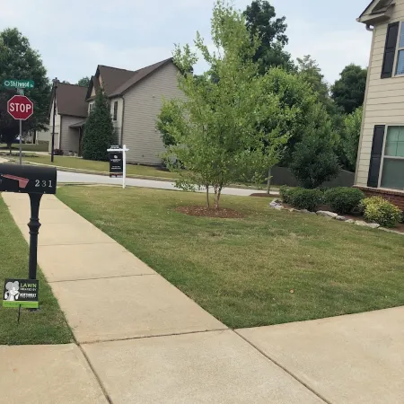 Spacious Newnan Retreat - Minutes from Hospital & Celebrations!