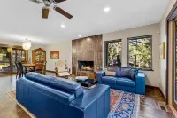 Slippery Rock Vacation Home - sleeps 9