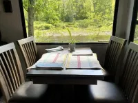 Beautiful Park Model RV on Bank of  Esopus Creek