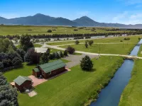 Paradise Ranch: 2 Cabins Great for Families, Wedding Guests, Montana Adventurers Hotels in Pray