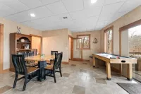 Lakefront Home-NEW Hot Tub- Water Access from Yard-Kayaks-Patio-Game Room