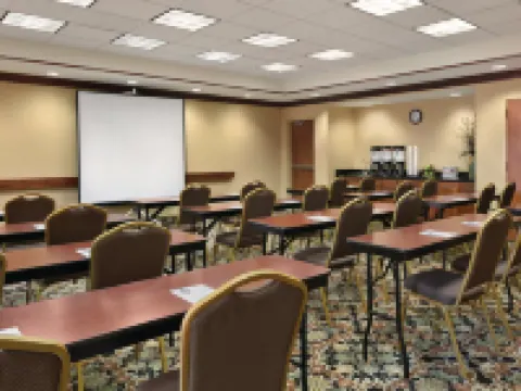 Hampton Inn & Suites Enid Hotels in Enid