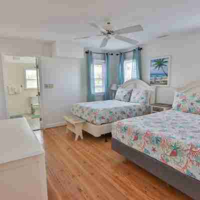 High Tide - Beachfront Home in "Arrogantly Shabby" Pawleys Island, SC Rooms