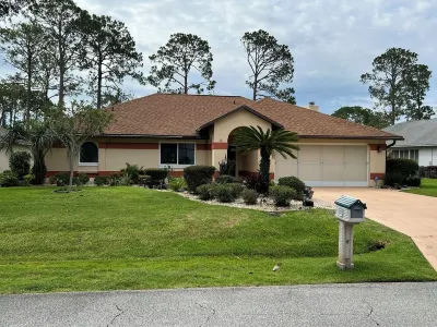 Casa Del Sol - Cozy home w/ heated pool, on golf course, minutes to beach Hotels near Publix Super Market at Palm Coast Town Center