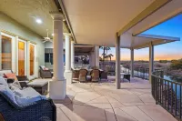 5 Bdr Beautiful Riverfront Home with Dock!