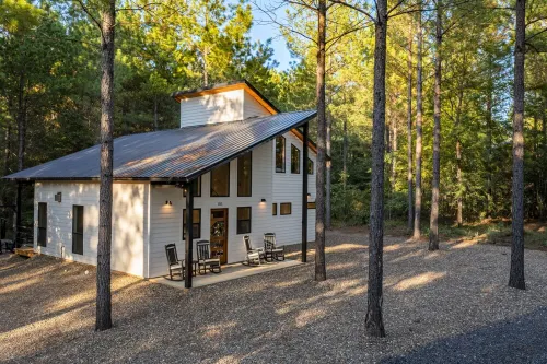 Luxury Family/Couple's Cabin/Outdoor Movie/Arcade/Hot Tub/Play Set/Hammocks