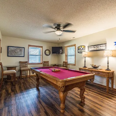 STUNNING MTN / RIVER VIEWS! 4bed/ 3bath  Hot tub, Firepit <15 min to Bryson City