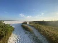 Siesta Key 2 BR 1BA less than 1000 ft from Beach-“GEM”-Barefoot Bungalows