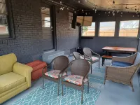 Urban Ranch, at the Treasure House .. 8 Bed 3 Bath 2 Kitchen + Basement Suite