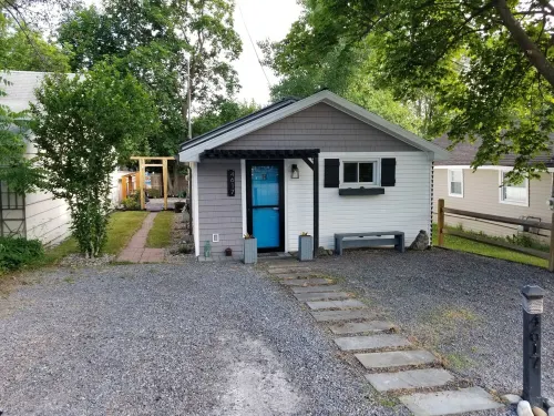 That Cottage by the Lake!!