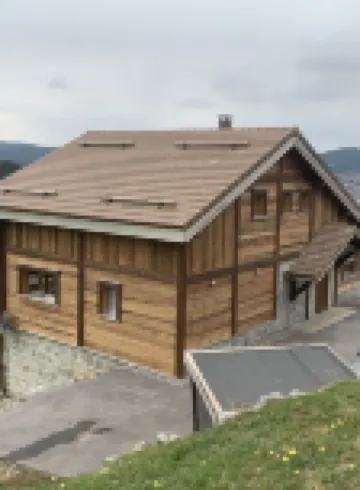 Seasonal Rental Self-Contained Apartment in Chalet with View of the Lake and Gerardmer