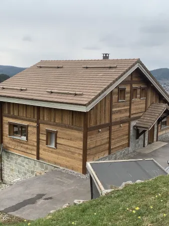 Seasonal Rental Self-Contained Apartment in Chalet with View of the Lake and Gerardmer