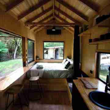 Charming Tiny House Escape<br> Rooms