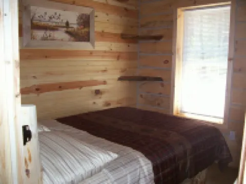 Copper Cabin offers peace and privacy in the woods!