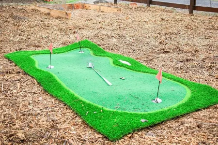 Romantic Treehouse Paradise