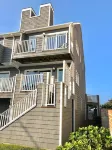 Upscale Clean Bayfront Townhouse with 4 Balconies, 14th Street