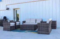 Gorgeous, Secluded Hill Country Escape Near River + Game room!