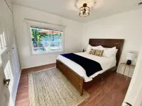 Charming and Cozy Lansing Loft Home