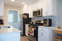 ☆Lovely 3BD private unit near Georgetown DT & SU☆