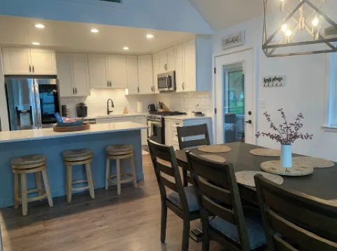 Waterfront retreat; open concept; remodeled; perfect for large families!