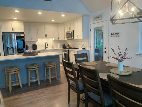 Waterfront retreat; open concept; remodeled; perfect for large families!