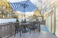 Homey Retreat in Historic Kennett Square!! Kennett Flash 주변 호텔