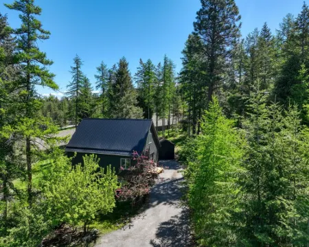 Lake View Luxury - Paddle boards - Firepit - Fish, Hike, Ski. Montana Paradise! 萊克賽德酒店